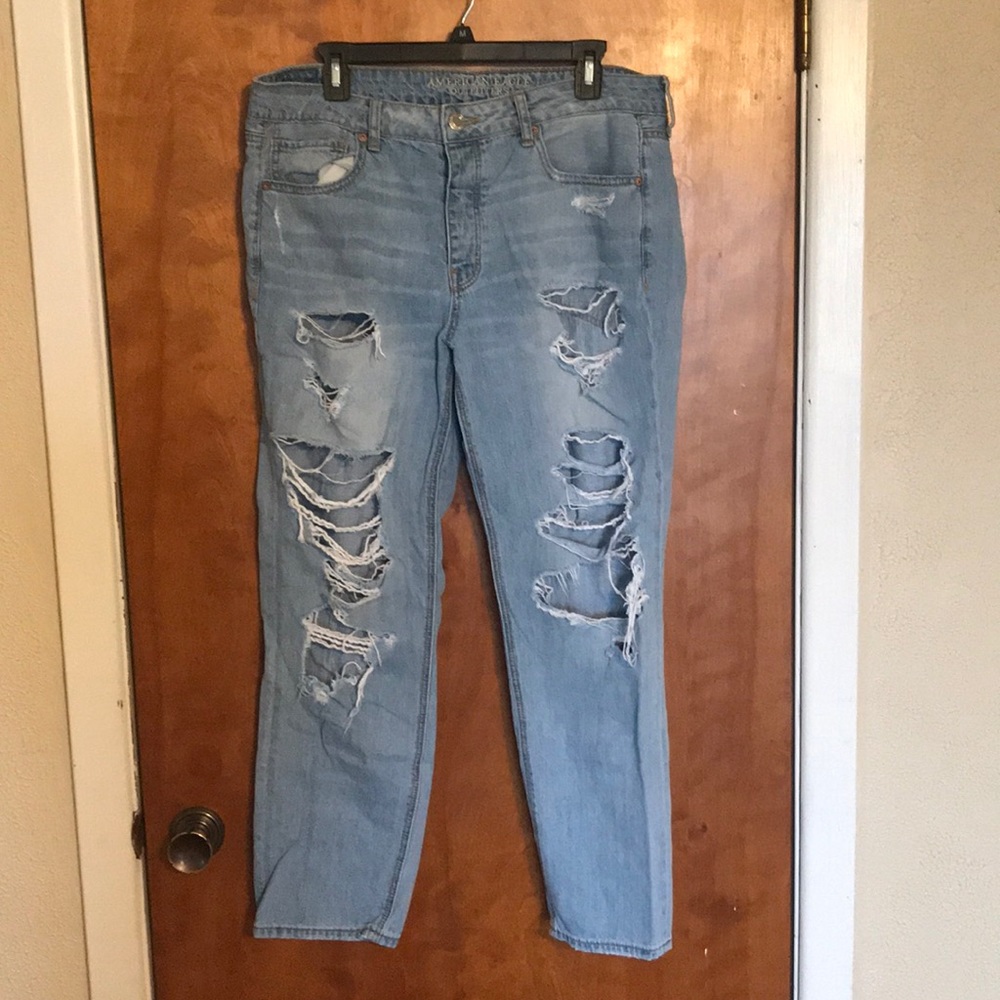 American Eagle tomgirl crop jeans
